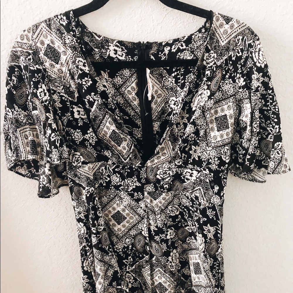 Low cut romper